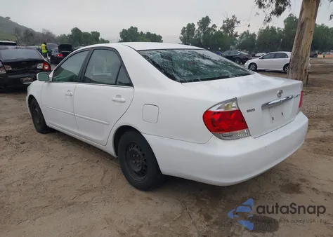 2005 Toyota Camry Le from USA, damaged, VIN 4T1BE32K75U599047